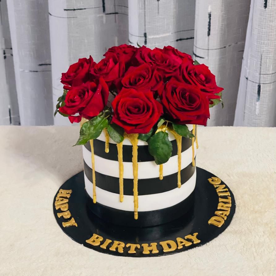Elegance of Roses Cake